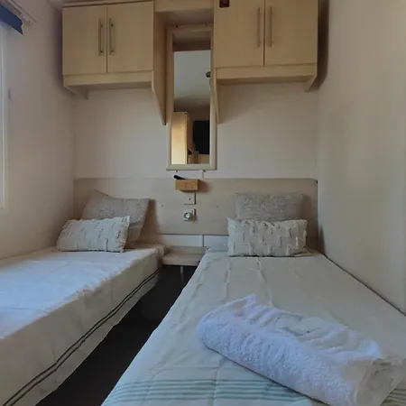 Mobil En Camargue Climatise, Chemin De Compostelle Apartment *